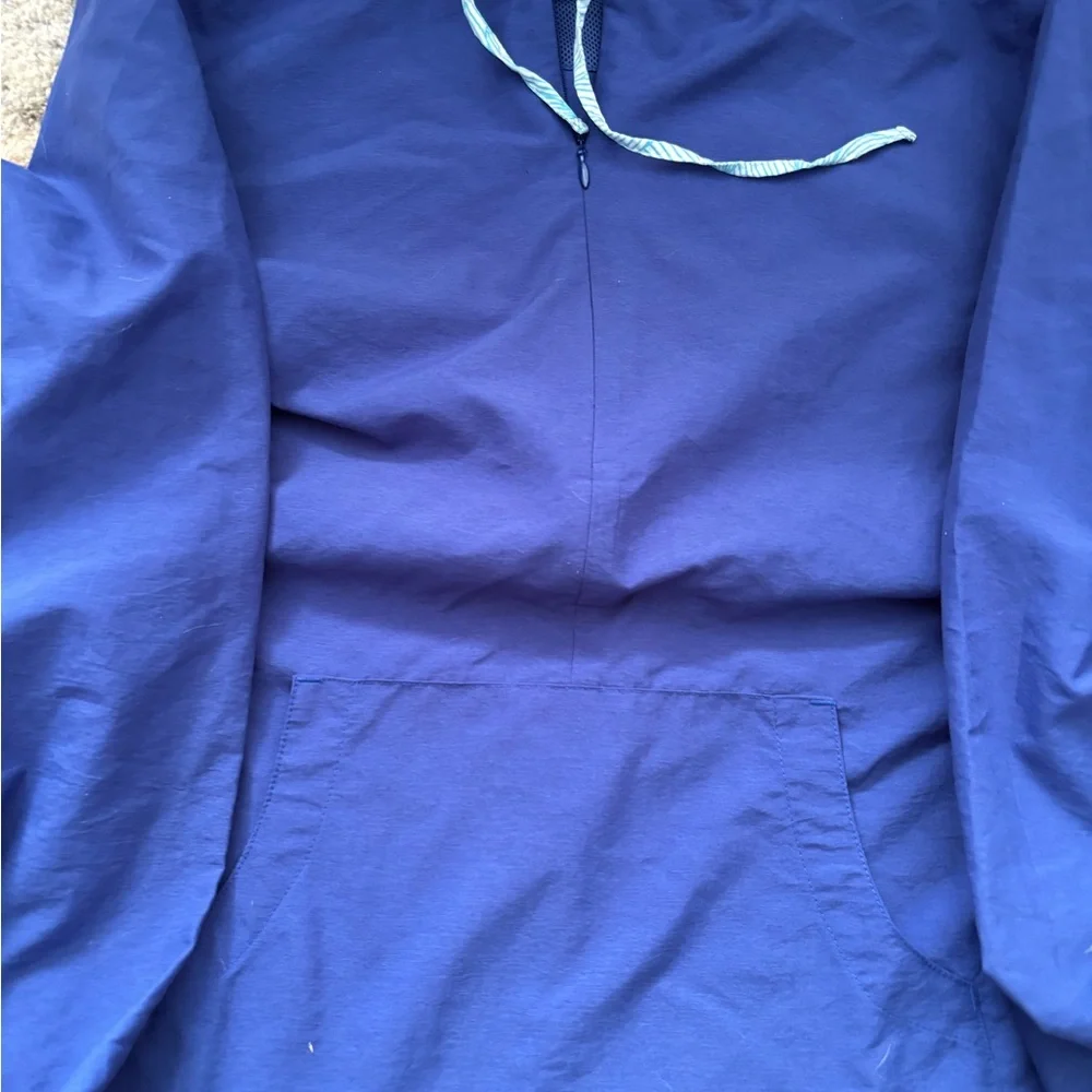 L.L.Bean 1/4 zip lightweight hoodie - Picture 3 of 3